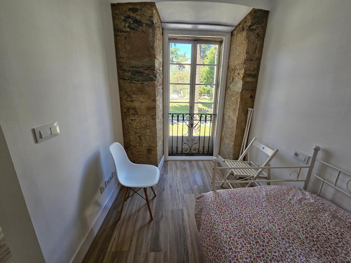 Apartamentos En El Centro - Plaza De Amboage - Wifi Ferrol Bagian luar foto