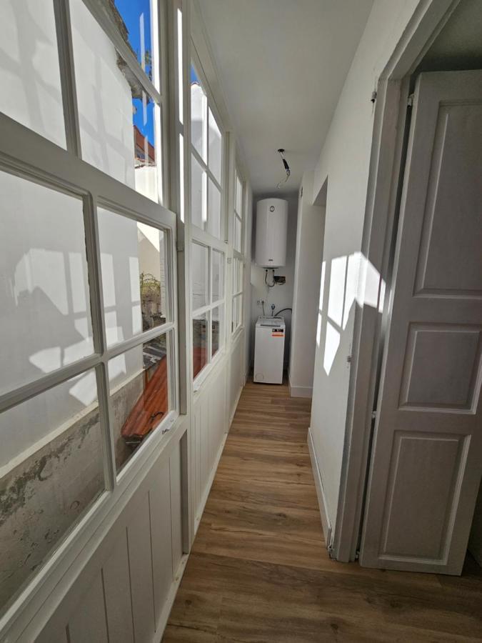 Apartamentos En El Centro - Plaza De Amboage - Wifi Ferrol Bagian luar foto