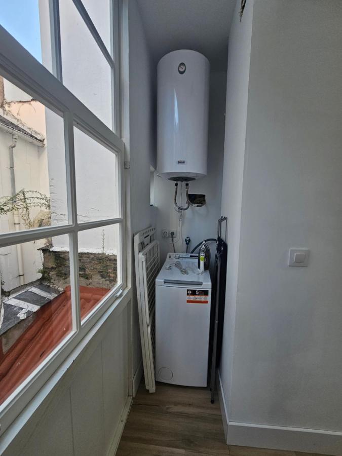 Apartamentos En El Centro - Plaza De Amboage - Wifi Ferrol Bagian luar foto