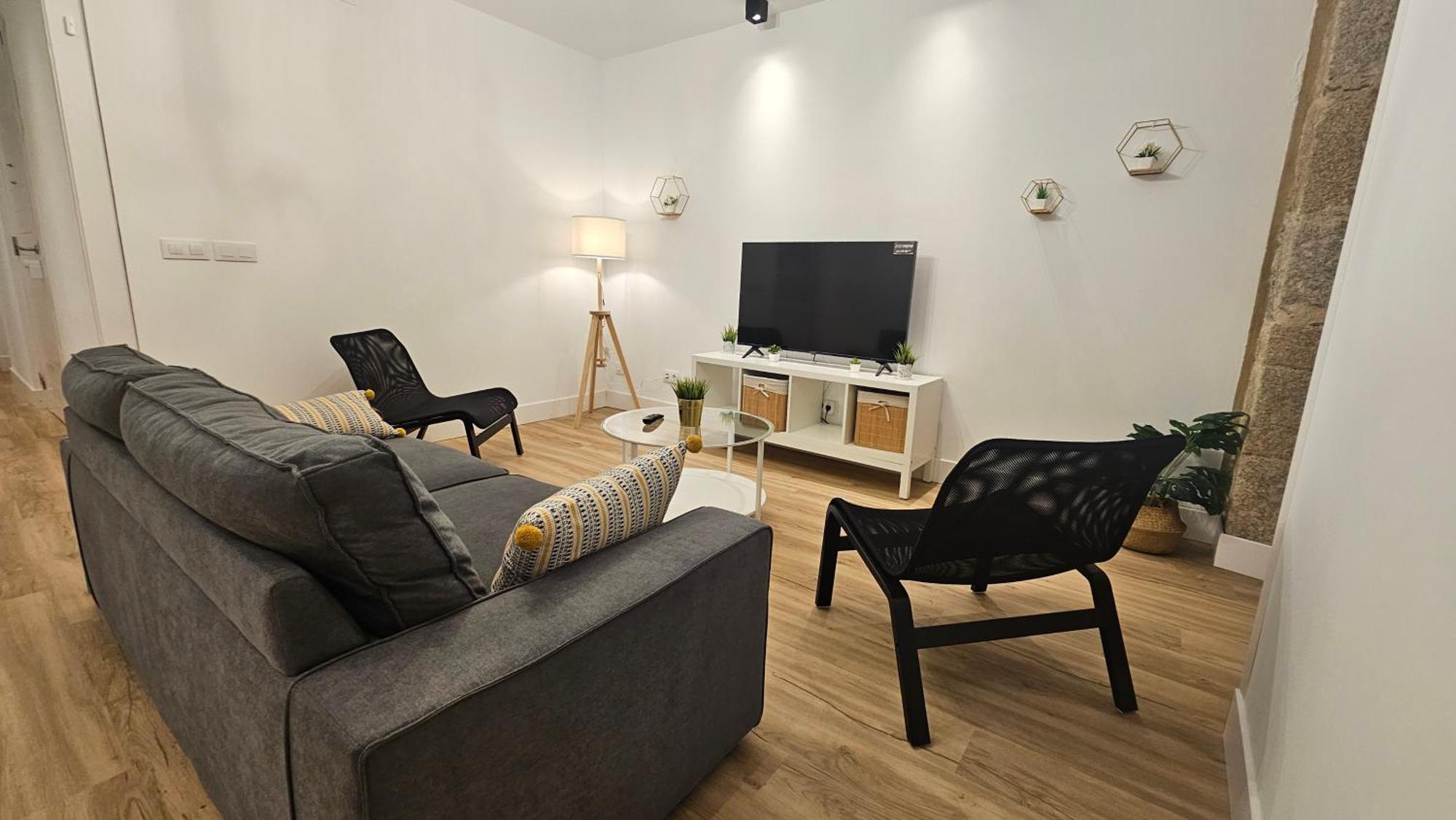 Apartamentos En El Centro - Plaza De Amboage - Wifi Ferrol Bagian luar foto