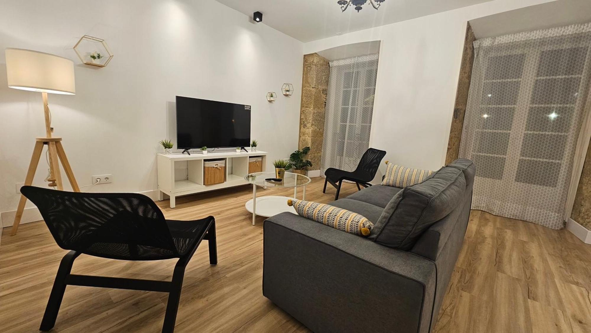 Apartamentos En El Centro - Plaza De Amboage - Wifi Ferrol Bagian luar foto