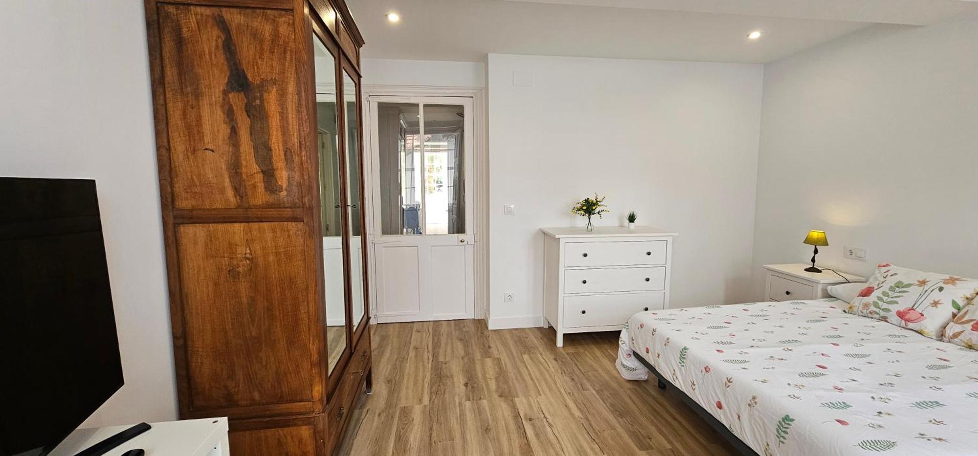 Apartamentos En El Centro - Plaza De Amboage - Wifi Ferrol Bagian luar foto