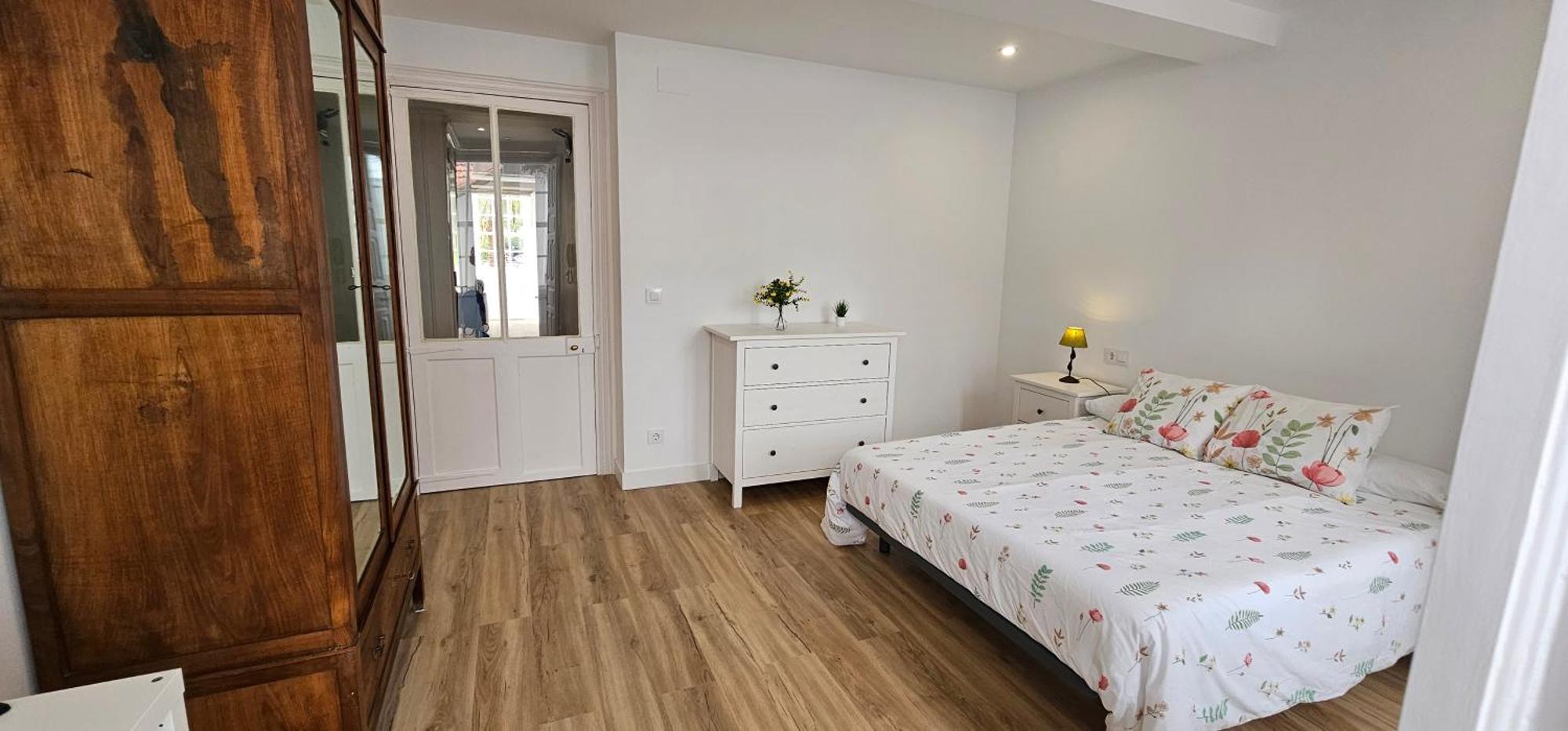 Apartamentos En El Centro - Plaza De Amboage - Wifi Ferrol Bagian luar foto