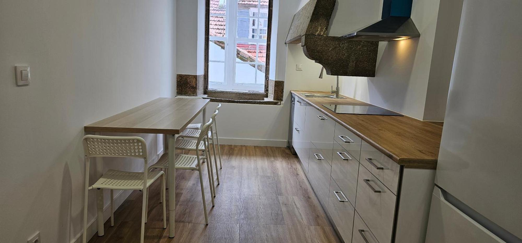 Apartamentos En El Centro - Plaza De Amboage - Wifi Ferrol Bagian luar foto