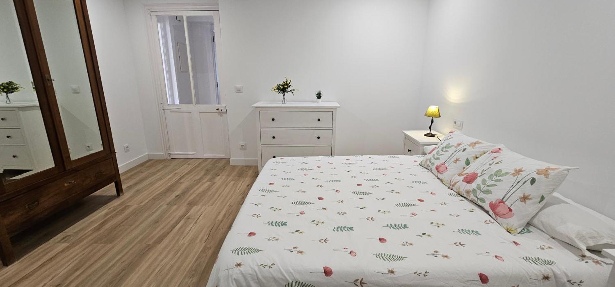 Apartamentos En El Centro - Plaza De Amboage - Wifi Ferrol Bagian luar foto