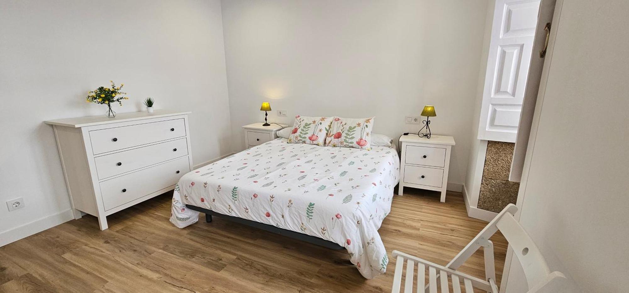 Apartamentos En El Centro - Plaza De Amboage - Wifi Ferrol Bagian luar foto